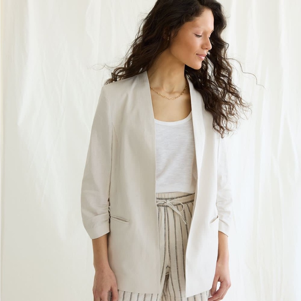 Reitmans Open Linen Blazer with Ruched Sleeves